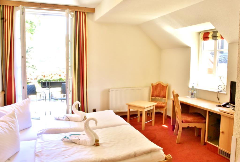 Hotel Alttolkewitzer Hof Dresden Exterior photo